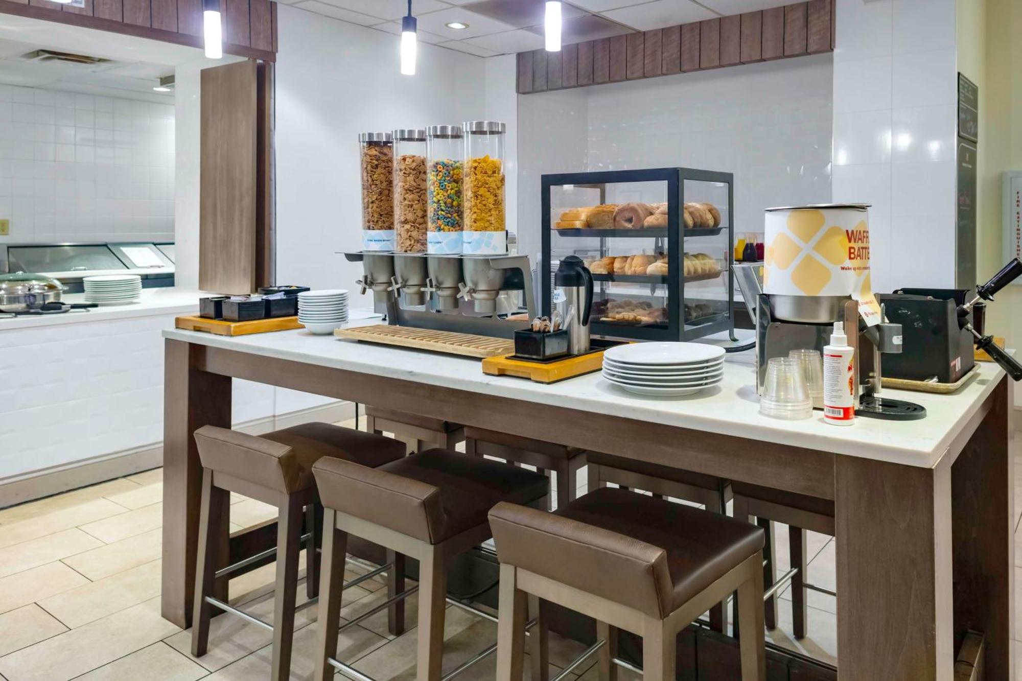 Hilton Garden Inn Roanoke Rapids Zewnętrze zdjęcie